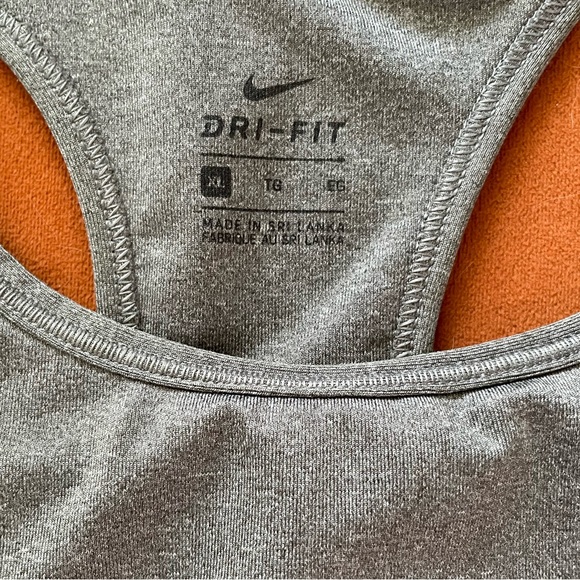 Nike dry fit XL sports bra - Picture 2 of 3